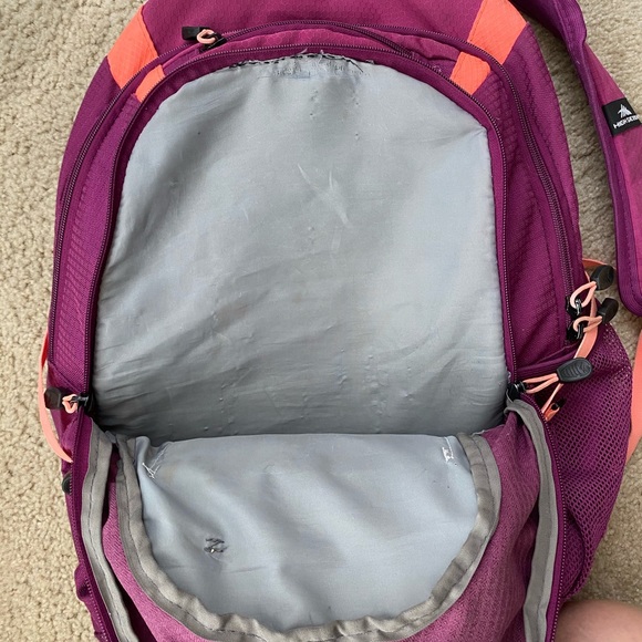 High Sierra Backpack - Picture 4 of 9